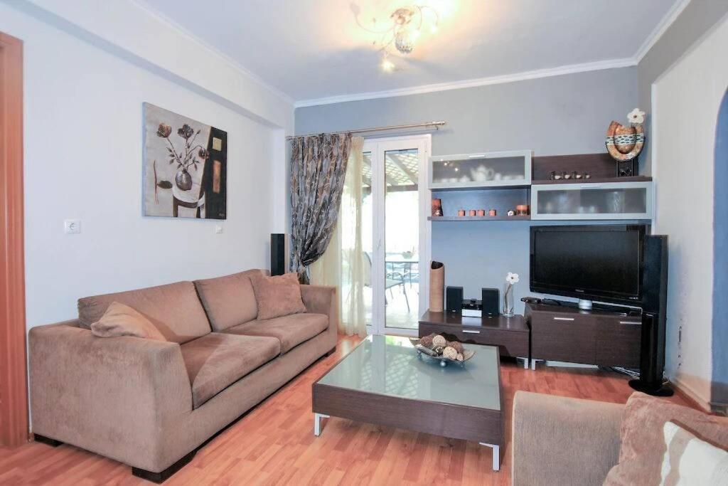 'Panos' Comfy Apartment 아르고스톨리온 외부 사진